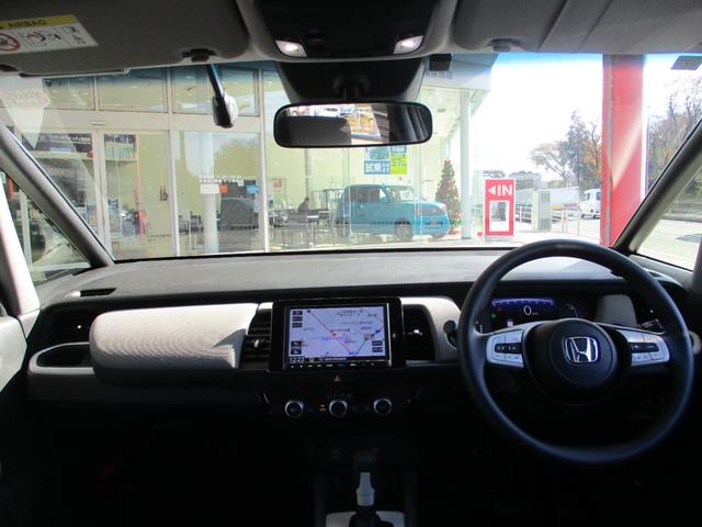 フィット クロスター　ワンオーナー　ナビ　前後ドラレコ　バックカメラ　ＥＴＣ　ホンダセンシング　ホンダコネクテッドナビ　Ｂｌｕｅｔｏｏｔｈオーディオ　パーキングセンサー　地デジ　Ｂカメ　禁煙　スマートキ　ＵＳＢ　パワステ（5枚目）