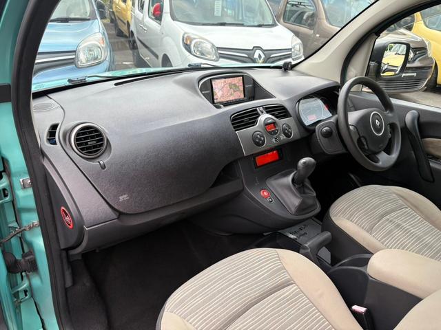 カングー クルール　限定９０台　ナビ　タイベル新品交換（25枚目）