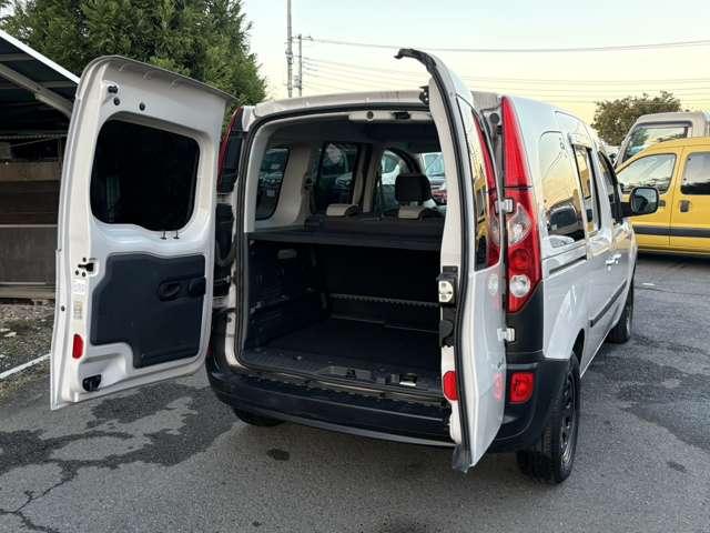 カングー クルール 当社買取 限定116台 タイベル新品交換(8枚目)