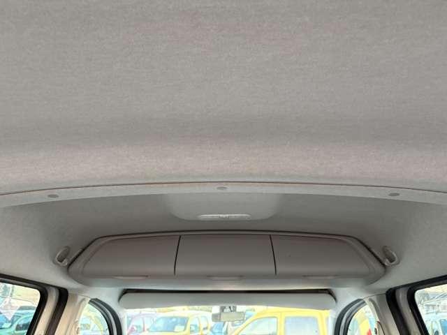 カングー クルール 当社買取 限定116台 タイベル新品交換(12枚目)