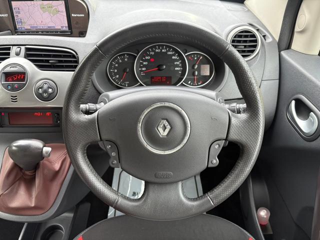 カングー ショコラ 限定30台 ナビ タイベル新品交換(15枚目)