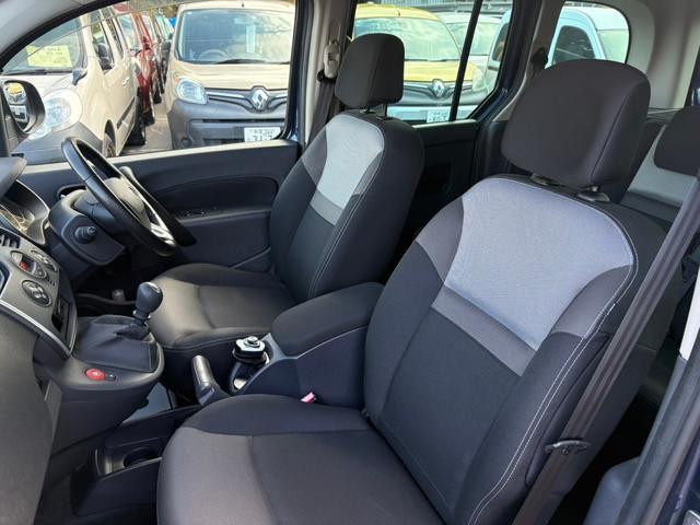 ご家族やご友人と一緒に旅行に出かけたくなるこの季節！ぜひこちらのお車でお出掛けになっては如何ですか！