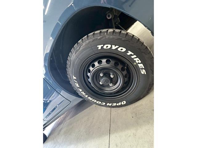 プロボックス ハイブリッドGX 自社カスタム ハイブリッド トーヨーRTタイヤ リフトアップ ホイールマットブラック塗装 ボンネットスムージング オリジナルTOYOTAエンブレム ウインカーオレンジ塗装 関東 カスタムカー(11枚目)