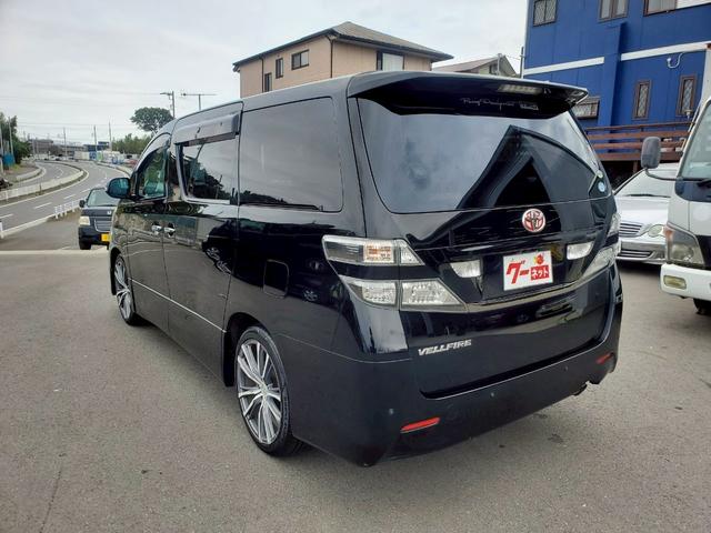 ヴェルファイア ２．４Ｚ　プラチナセレクションＩＩ　車検整備付　キーレス　電格ミラー　ＣＤ　ＤＶＤ再生　ＴＶ　ナビ　ＥＴＣ　バックカメラ　後席モニター　アルミホイール（18枚目）