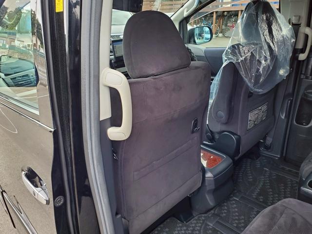 ヴェルファイア ２．４Ｚ　プラチナセレクションＩＩ　車検整備付　キーレス　電格ミラー　ＣＤ　ＤＶＤ再生　ＴＶ　ナビ　ＥＴＣ　バックカメラ　後席モニター　アルミホイール（26枚目）