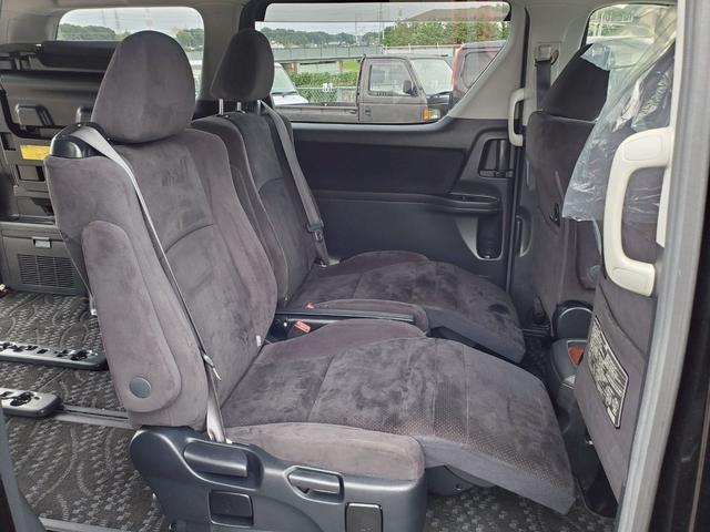 ヴェルファイア ２．４Ｚ　プラチナセレクションＩＩ　車検整備付　キーレス　電格ミラー　ＣＤ　ＤＶＤ再生　ＴＶ　ナビ　ＥＴＣ　バックカメラ　後席モニター　アルミホイール（30枚目）