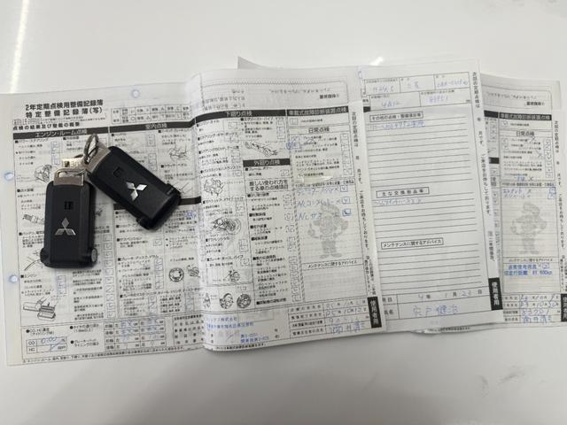 デリカＤ：５ Ｇ　パワーパッケージ　買取直販　４インチボディーリフト　後席モニター　５．５ｃｍオーバーフェンダー　ＨＩ－ＭＡＸマフラー　ＪＡＯＳサイドステップ　両側電動スライドドア　ヘッドライトプロテクター　クルコン　ベッドキット（44枚目）