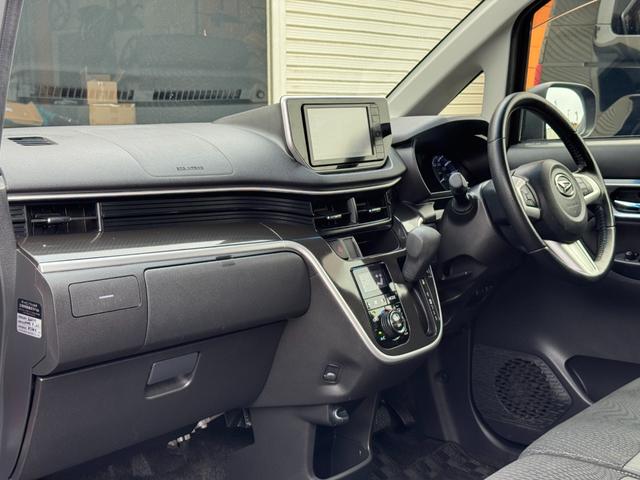 ムーヴ カスタム　ＲＳ　ハイパーＳＡＩＩ　ユーザー買取車両　純正ナビ　地デジＴＶ　Ｂｌｕｅｔｏｏｔｈオーディオ　ターボエンジン　スマートアシスト　スマートキー　ハーフレザーシート　オートエアコン　オートライト　ＥＴＣ　バックカメラ（17枚目）