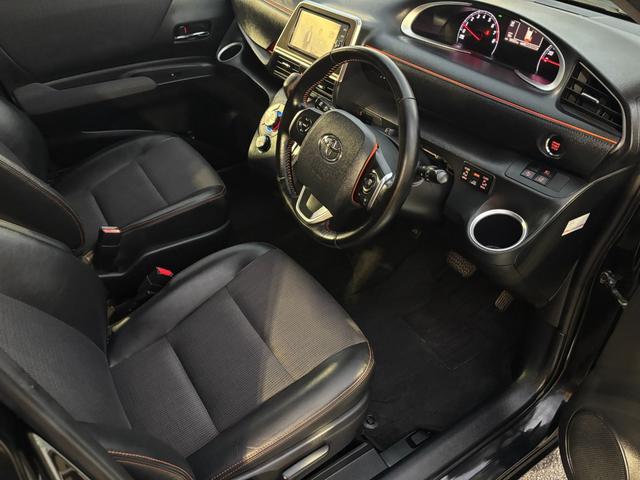 シエンタ Ｇ　クエロ　ユーザー買取車両　７人乗り　モデリスタエアロ　両側パワースライドドア　純正ナビ　地デジＴＶ　Ｂｌｕｅｔｏｏｔｈオーディオ　バックカメラ　衝突被害軽減ブレーキ　前後ドライブレコーダー　ＥＴＣ（11枚目）