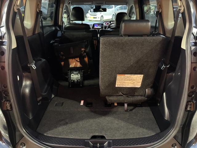 シエンタ Ｇ　クエロ　ユーザー買取車両　７人乗り　モデリスタエアロ　両側パワースライドドア　純正ナビ　地デジＴＶ　Ｂｌｕｅｔｏｏｔｈオーディオ　バックカメラ　衝突被害軽減ブレーキ　前後ドライブレコーダー　ＥＴＣ（21枚目）