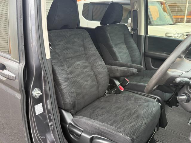 ステップワゴン Ｇ　Ｅセレクション　買取直販　１オーナー　パワースライドドア　９インチプレミアムインターナビ　フルセグＴＶ　ＤＶＤ再生　Ｂｌｕｔｏｏｔｈ　ＥＴＣ　バックカメラ　スマートキー　クルーズコントロール（13枚目）