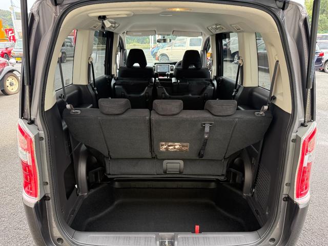 ステップワゴン Ｇ　Ｅセレクション　買取直販　１オーナー　パワースライドドア　９インチプレミアムインターナビ　フルセグＴＶ　ＤＶＤ再生　Ｂｌｕｔｏｏｔｈ　ＥＴＣ　バックカメラ　スマートキー　クルーズコントロール（27枚目）