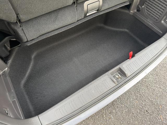 ステップワゴン Ｇ　Ｅセレクション　買取直販　１オーナー　パワースライドドア　９インチプレミアムインターナビ　フルセグＴＶ　ＤＶＤ再生　Ｂｌｕｔｏｏｔｈ　ＥＴＣ　バックカメラ　スマートキー　クルーズコントロール（28枚目）