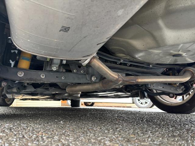 レヴォーグ ２．０ＳＴＩスポーツアイサイト　アイサイトセイフティプラス　スマートリヤビュー　フロント／サイドビューモニター　スバルリヤビークルディクション　ハイビームアシスト　ビルシュタインダンパー　パナソニック８インチナビ　ターボエンジン（11枚目）