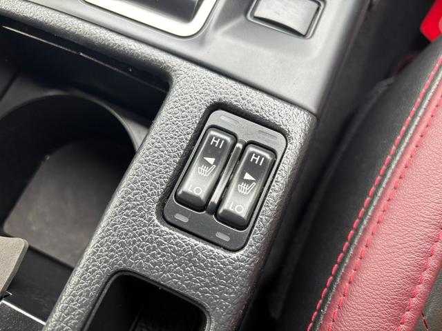 レヴォーグ ２．０ＳＴＩスポーツアイサイト　アイサイトセイフティプラス　スマートリヤビュー　フロント／サイドビューモニター　スバルリヤビークルディクション　ハイビームアシスト　ビルシュタインダンパー　パナソニック８インチナビ　ターボエンジン（20枚目）