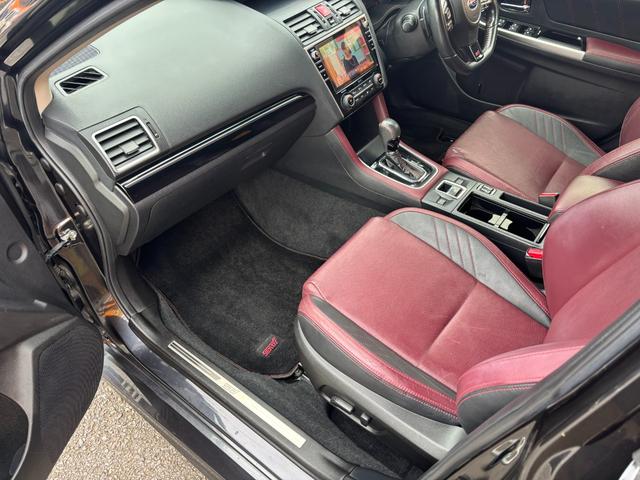 レヴォーグ ２．０ＳＴＩスポーツアイサイト　アイサイトセイフティプラス　スマートリヤビュー　フロント／サイドビューモニター　スバルリヤビークルディクション　ハイビームアシスト　ビルシュタインダンパー　パナソニック８インチナビ　ターボエンジン（21枚目）