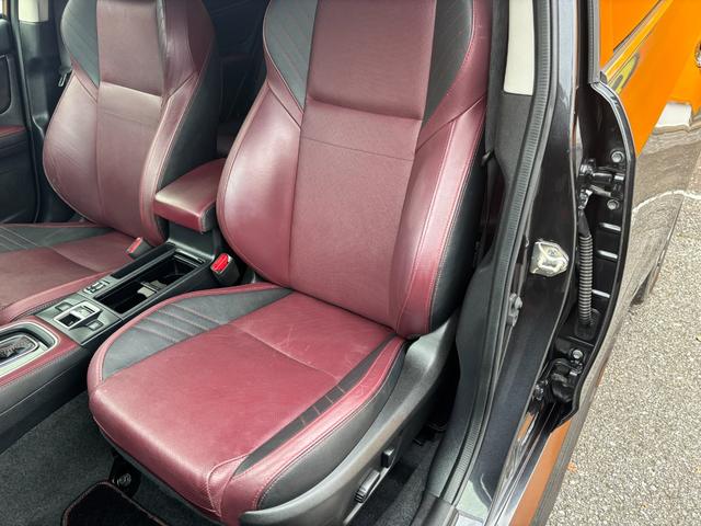 レヴォーグ ２．０ＳＴＩスポーツアイサイト　アイサイトセイフティプラス　スマートリヤビュー　フロント／サイドビューモニター　スバルリヤビークルディクション　ハイビームアシスト　ビルシュタインダンパー　パナソニック８インチナビ　ターボエンジン（22枚目）