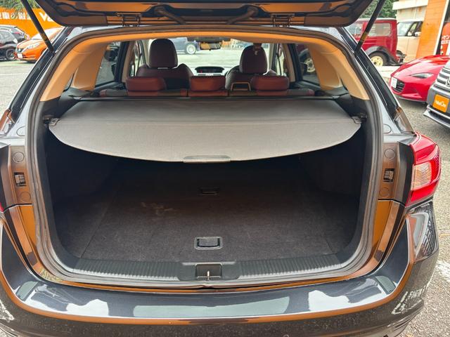 レヴォーグ ２．０ＳＴＩスポーツアイサイト　アイサイトセイフティプラス　スマートリヤビュー　フロント／サイドビューモニター　スバルリヤビークルディクション　ハイビームアシスト　ビルシュタインダンパー　パナソニック８インチナビ　ターボエンジン（28枚目）