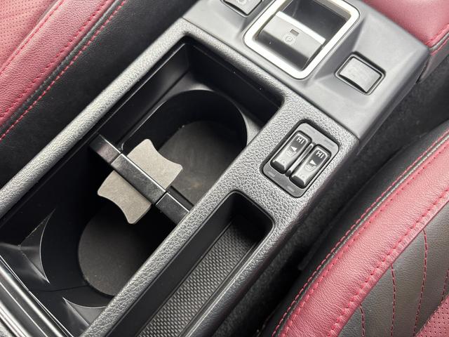 レヴォーグ ２．０ＳＴＩスポーツアイサイト　アイサイトセイフティプラス　スマートリヤビュー　フロント／サイドビューモニター　スバルリヤビークルディクション　ハイビームアシスト　ビルシュタインダンパー　パナソニック８インチナビ　ターボエンジン（43枚目）