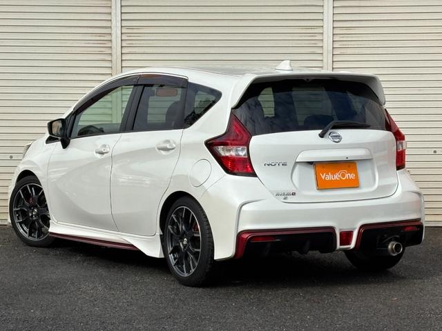 ノート ニスモ S 純正5速MT HKSマフラー RSRダウンサス 純正ナビ 地デジTV バックカメラ LEDヘッドライト 専用エクステリア 専用インテリア スウェード調ステアリング 純正16インチAW(8枚目)