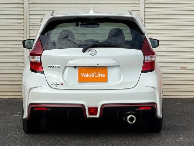 ノート ニスモ S 純正5速MT HKSマフラー RSRダウンサス 純正ナビ 地デジTV バックカメラ LEDヘッドライト 専用エクステリア 専用インテリア スウェード調ステアリング 純正16インチAW(9枚目)