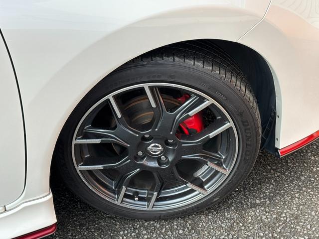 ノート ニスモ S 純正5速MT HKSマフラー RSRダウンサス 純正ナビ 地デジTV バックカメラ LEDヘッドライト 専用エクステリア 専用インテリア スウェード調ステアリング 純正16インチAW(11枚目)