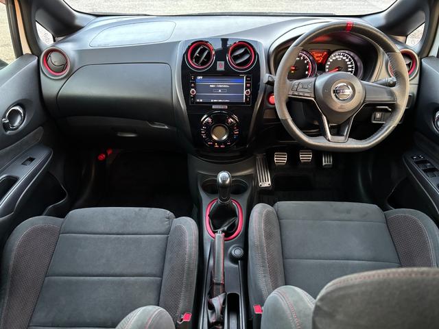 ノート ニスモ S 純正5速MT HKSマフラー RSRダウンサス 純正ナビ 地デジTV バックカメラ LEDヘッドライト 専用エクステリア 専用インテリア スウェード調ステアリング 純正16インチAW(13枚目)