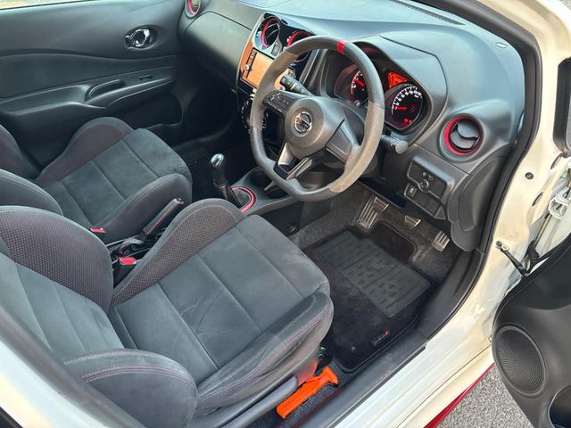 ノート ニスモ S 純正5速MT HKSマフラー RSRダウンサス 純正ナビ 地デジTV バックカメラ LEDヘッドライト 専用エクステリア 専用インテリア スウェード調ステアリング 純正16インチAW(15枚目)