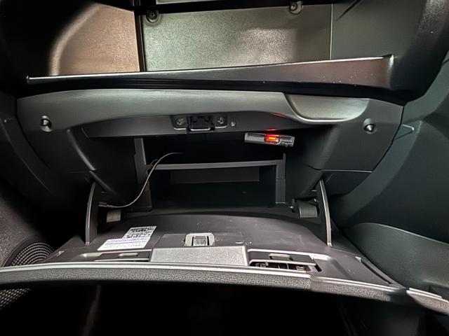 ノート ニスモ S 純正5速MT HKSマフラー RSRダウンサス 純正ナビ 地デジTV バックカメラ LEDヘッドライト 専用エクステリア 専用インテリア スウェード調ステアリング 純正16インチAW(35枚目)