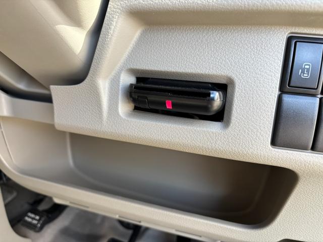 スペーシア Ｘ　ユーザー買取車両　禁煙車　ディーラーメンテ　車検整備付き　社外ナビ　フルセグＴＶ　スマートキー　片側パワースライドドア　ＥＴＣ　オートエアコン（31枚目）