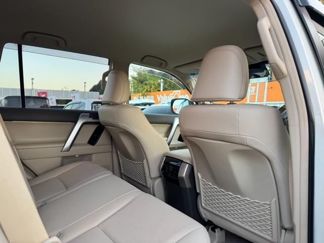 ランドクルーザープラド ＴＸ　Ｌパッケージ　買取直販　１オーナー　禁煙車　ベージュ革内装　ウッド調コンビステアリング　シートベンチレーション　バックカメラ　レーダークルコン　純正ナビ　コーナーセンサー　フルセグ　Ｂｌｕｅｔｏｏｔｈ　ＥＴＣ２．０（17枚目）