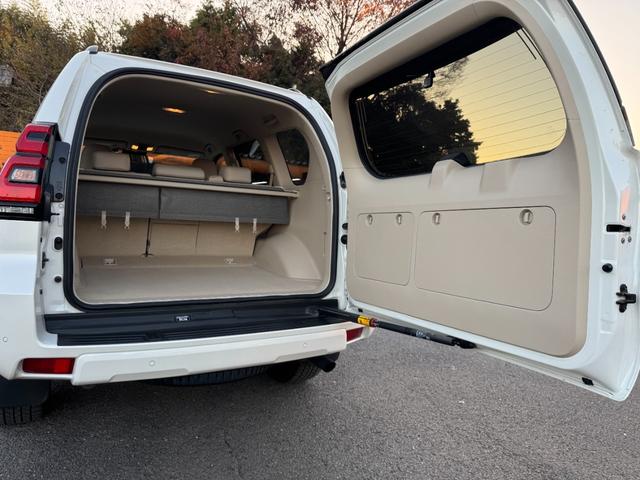 ランドクルーザープラド ＴＸ　Ｌパッケージ　買取直販　１オーナー　禁煙車　ベージュ革内装　ウッド調コンビステアリング　シートベンチレーション　バックカメラ　レーダークルコン　純正ナビ　コーナーセンサー　フルセグ　Ｂｌｕｅｔｏｏｔｈ　ＥＴＣ２．０（33枚目）