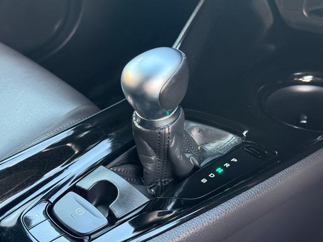 C-HR G 買取直販 ワンオーナー モデリスタフルエアロ ルーフキャリア LEDヘッドライト レーダークルーズ 衝突被害軽減ブレーキ フルセグTV Bluetooth接続 電子パーキング ブレーキホールド(22枚目)