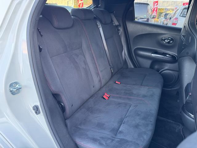 ジューク ニスモ　ＲＳ　純正レカロシート　４ＷＤ　１．６ターボエンジン　パドルシフト　ｎｉｓｍｏ製１８インチＡＷ　フジツボマフラー　ｎｉｓｍｏローダウンスプリング　純正ナビ　地デジＴＶ　Ｂｌｕｅｔｏｏｔｈオーディオ　ＨＩＤ（28枚目）