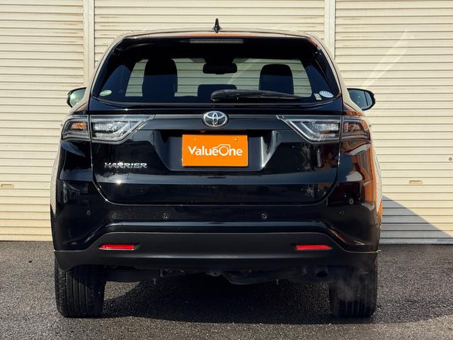 ハリアー プレミアム　アドバンスドパッケージ　スタイルモーヴ　買取直販　１オーナー　ムーンルーフ　禁煙車　全方位モニター　レーダークルーズ　レーンキープアシスト　ハンドルアシスト　前車発進報告　ＪＢＬサウンドシステム　専用１８インチアルミホイール　電動リアゲート（9枚目）