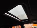 開放感あるサンルーフを装備!チルト・オープンに対応しております