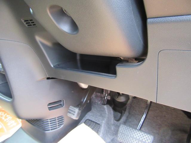 G SSブラックスタイルパッケージ 除菌済 ワンオーナー CTBA 社外ナビ ワンセグTV CD再生 両側パワースライドドア フルフラット シートバックテーブル HID オートライト スマートキー フォグ ETC アイドリングストップ(46枚目)