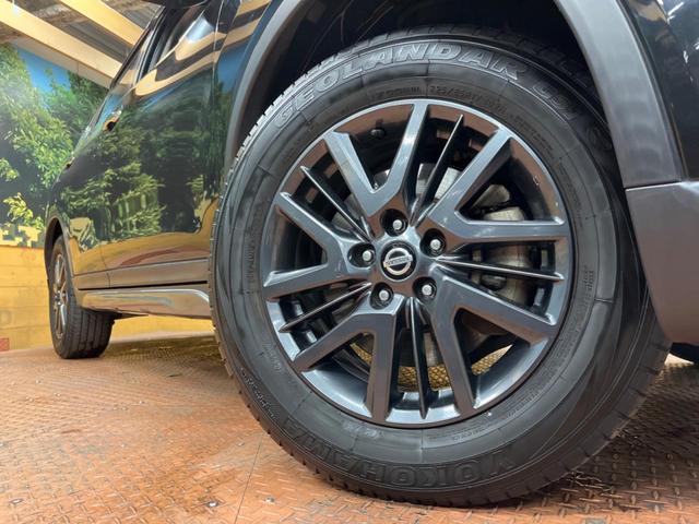 20XブラクエクストリーマXエマージェンシブレーキP 禁煙 4WD 7人乗り SDナビ フルセグTV シートヒーター ルーフレール 衝突被害軽減 車線逸脱警報 バックカメラ ETC LEDヘッドライト 純正17AW デュアルオートエアコン スマートキー(15枚目)