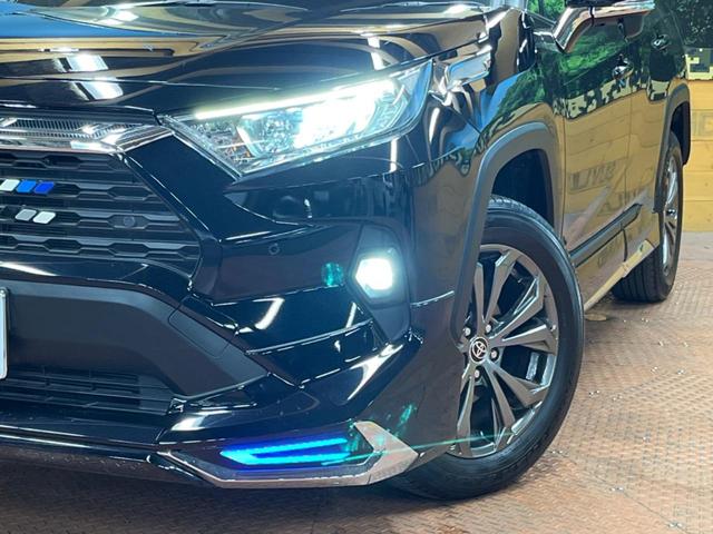 ＲＡＶ４ Ｘ　モデリスタエアロ　８型ディスプレイオーディオ　レーダークルーズ　ＬＥＤヘッド＆フォグ　オートハイビーム　電動リアゲート　革巻きステアリング　純正１８インチＡＷ　バックカメラ　横滑り防止装置（13枚目）