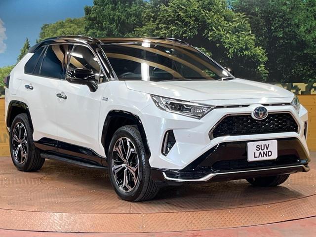 ＲＡＶ４　ＰＨＶ ブラックトーン　禁煙車　ムーンルーフ　メーカー９型ナビ　セーフティセンス　レーダークルーズ　デジタルインナーミラー　ＡＣ１００Ｖ電源　サイドカメラ　バックカメラ　Ｂｌｕｅｔｏｏｔｈ再生　フルセグＴＶ　ＥＴＣ２．０（17枚目）