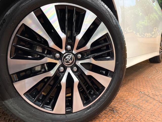 2.5S Cパッケージ サンルーフ 後席モニター 禁煙車 JBLサウンド 10型ナビ 衝突軽減 全周囲カメラ デジタルインナーミラー 両側電動スライドドア 電動リアゲート ブラインドスポットモニター フルセグ視聴 ETC(13枚目)