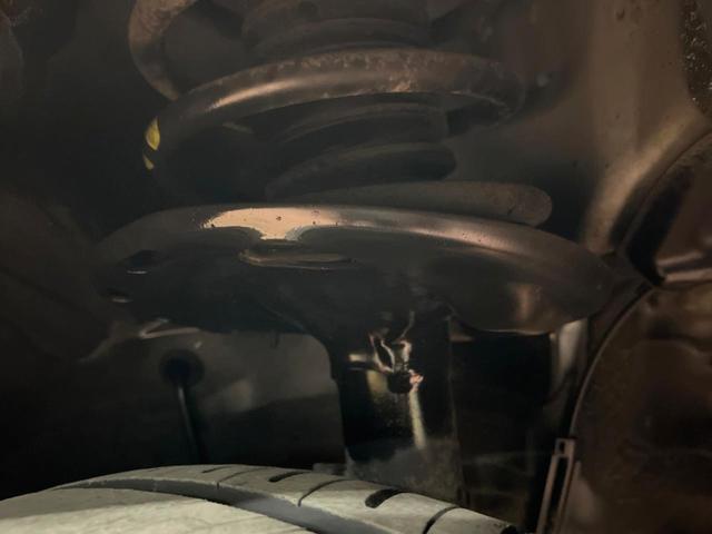 ノア Ｓｉ　ダブルバイビーＩＩ　禁煙車　９型ナビ　７人乗り　両側パワスラ　セーフティセンス　クルコン　クリアランスソナー　バックカメラ　ＥＴＣ　フルセグＴＶ　ＬＥＤヘッド　純正１６アルミ　リアオートエアコン　オートハイビーム（20枚目）