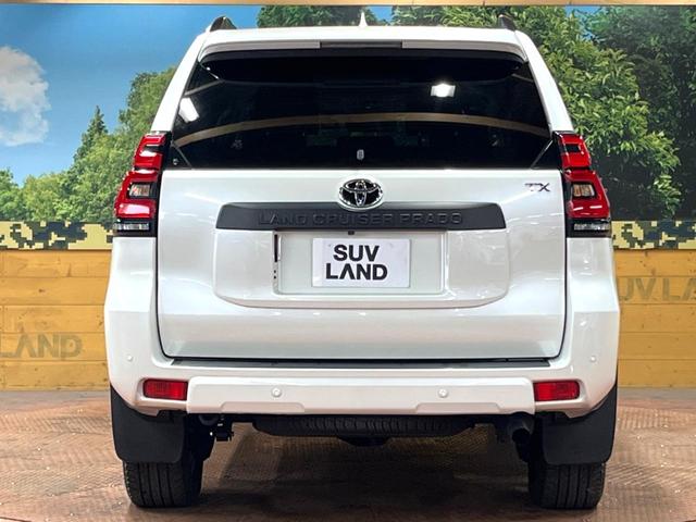 ランドクルーザープラド ＴＸ　Ｌパッケージ　マットブラックエディション　サンルーフ　メーカーナビ　全周囲カメラ　７人　禁煙車　シートベンチレーション　ブラインドスポットモニター　黒革シート　ルーフレール　レーダークルーズ　クリアランスソナー　純正１８インチアルミ（16枚目）
