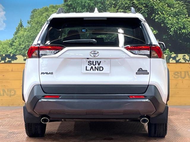 ＲＡＶ４ アドベンチャー　オフロードパッケージ　禁煙車　９型ディスプレイ　シートエアコン　セーフティセンス　レーダークルーズ　ブラインドスポットモニター　バックカメラ　ＥＴＣ　ＬＥＤヘッド　純正１８アルミ　ルーフレール　クリアランスソナー（15枚目）