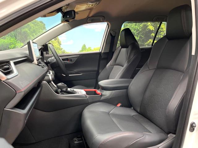 ＲＡＶ４ アドベンチャー　オフロードパッケージ　禁煙車　９型ディスプレイ　シートエアコン　セーフティセンス　レーダークルーズ　ブラインドスポットモニター　バックカメラ　ＥＴＣ　ＬＥＤヘッド　純正１８アルミ　ルーフレール　クリアランスソナー（22枚目）