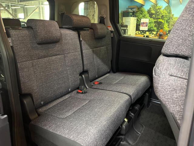 シエンタ ハイブリッドZ モデリスタエアロ 10型ナビ 全周囲カメラ シートヒーター 純正15アルミ 7人乗り AC100V電源 両側パワスラ セーフティセンス レーダークルーズ ブラインドスポットモニター LEDヘッド(9枚目)