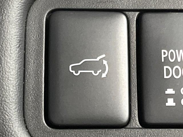 デリカＤ：５ シャモニー　１１型ＢＩＧＸ　全周囲カメラ　７人乗り　電動サイドステップ　両側パワスラ　パワーバックドア　シートヒーター　ハーフレザーシート　衝突軽減　レーダークルーズ　ブラインドスポットモニター　ＨＤＭＩ端子（7枚目）