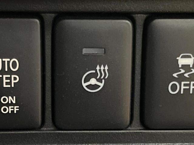 デリカＤ：５ シャモニー　１１型ＢＩＧＸ　全周囲カメラ　７人乗り　電動サイドステップ　両側パワスラ　パワーバックドア　シートヒーター　ハーフレザーシート　衝突軽減　レーダークルーズ　ブラインドスポットモニター　ＨＤＭＩ端子（26枚目）