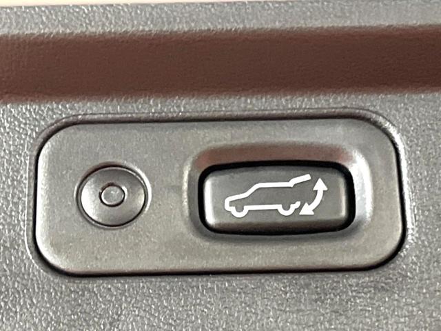 デリカＤ：５ シャモニー　１１型ＢＩＧＸ　全周囲カメラ　７人乗り　電動サイドステップ　両側パワスラ　パワーバックドア　シートヒーター　ハーフレザーシート　衝突軽減　レーダークルーズ　ブラインドスポットモニター　ＨＤＭＩ端子（49枚目）