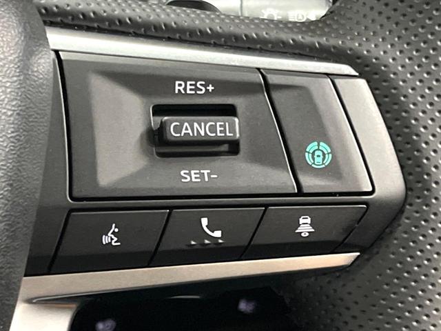 アウトランダーＰＨＥＶ Ｐ　４ＷＤ　パノラマルーフ　ＢＯＳＥサウンド　９型ナビ　全周囲カメラ　７人乗り　ルーフレール　禁煙車　パワーバックドア　シートヒーター　衝突軽減　マイパイロット　ブラインドスポットモニター　純正２０アルミ（6枚目）